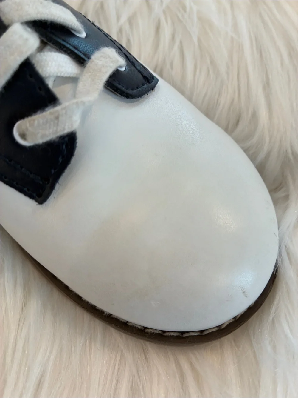 FootMates Toddler Cheer White and Navy Saddle Shoes